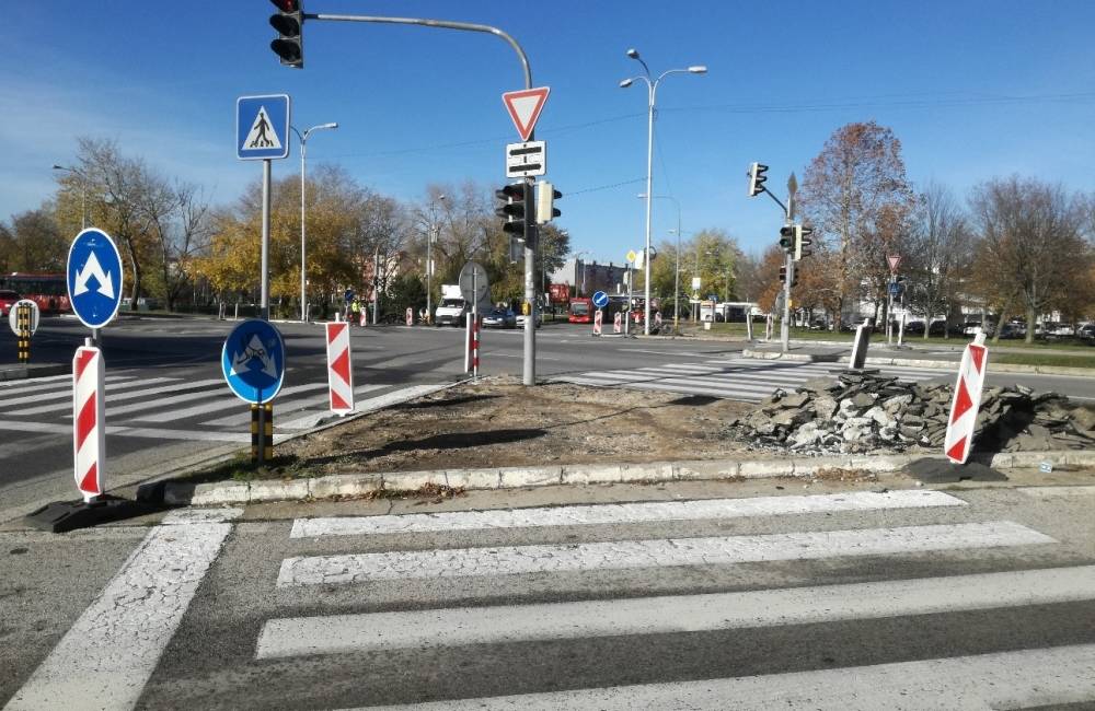 Hlavné mesto Bratislava pokračuje v budovaní bezbariérových priechodov pre chodcov