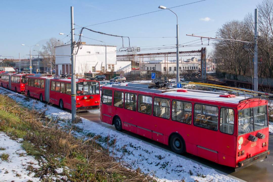 O bratislavské vyradené električky a trolejbusy majú záujem štyri firmy, predať by sa malo 14 vozidiel