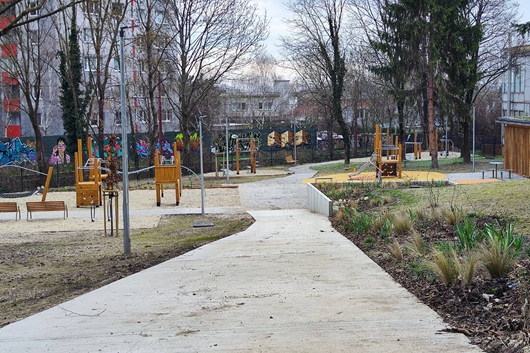 FOTO: V Rači pribudne nový park, otvorí sa už v apríli