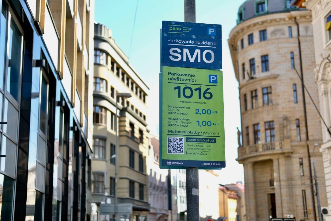 V centre Bratislavy budete môcť počas víkendu parkovať za lacnejšie