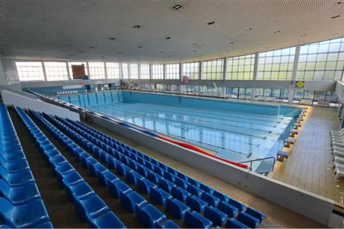 Foto: Bude plaváreň Pasienky tento rok otvorená? Mesto už napúšťa 50-metrový bazén
