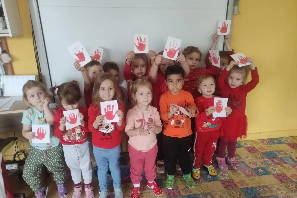 Foto: Bratislavské mestské časti zdvihnú poplatky za školské obedy aj družinu, o koľko rodičia priplatia?