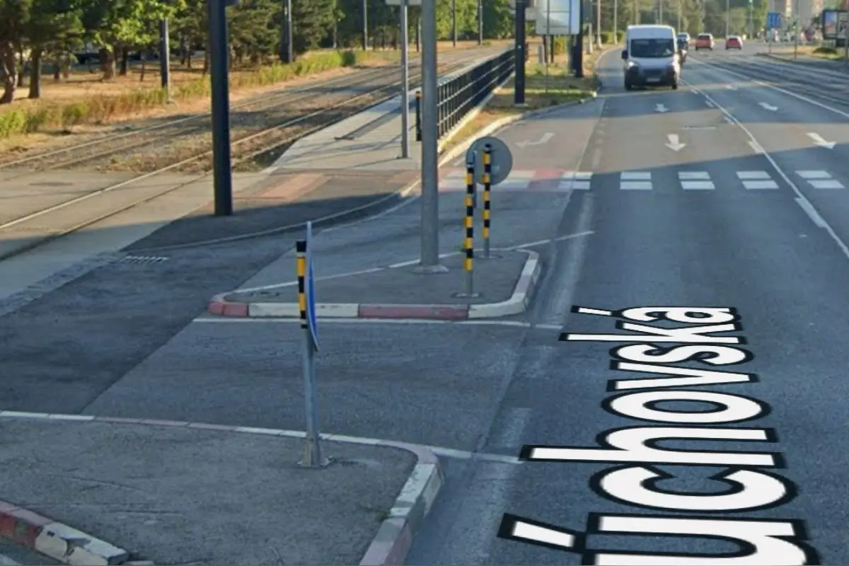 Foto: Vodičov v Rači trápi križovatka na Púchovskej. Vznikajú tu rizikové situácie, kto má v skutočnosti prednosť?