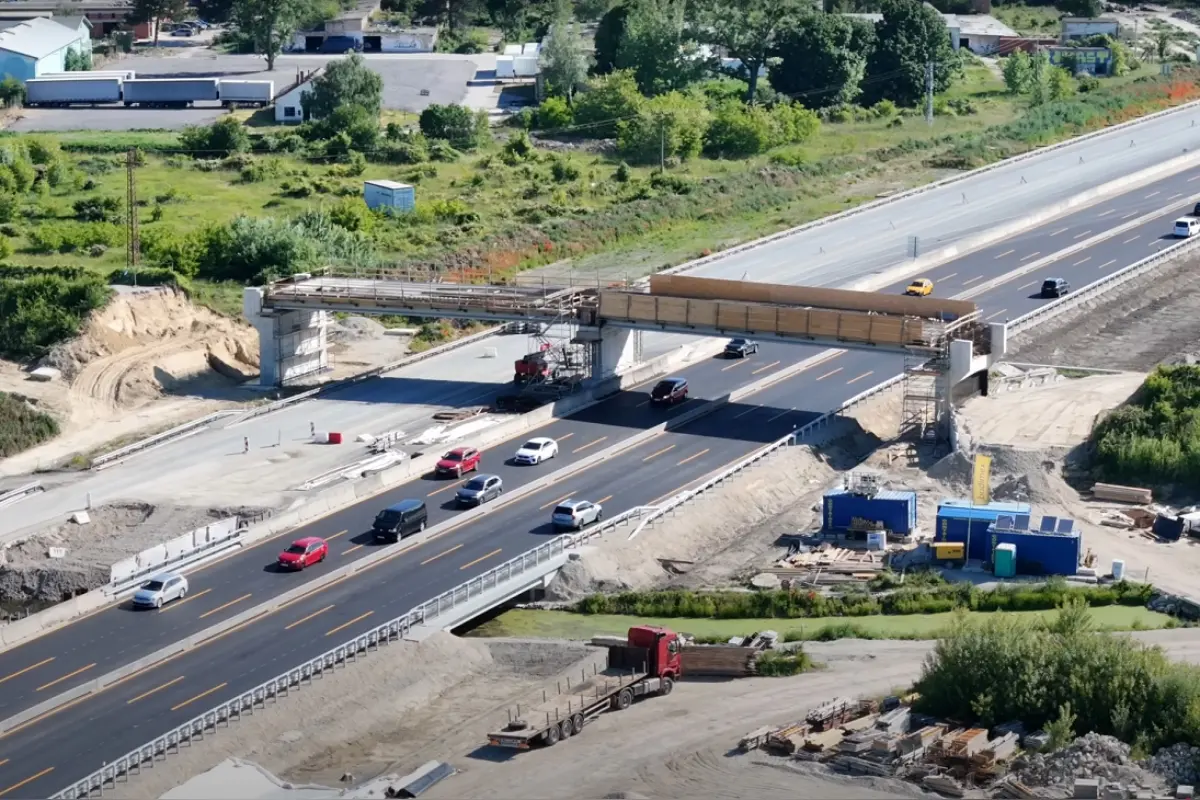 Foto: Diaľnica D1 pri Bratislave bude v noci zo soboty na nedeľu uzatvorená. Bude sa betónovať most