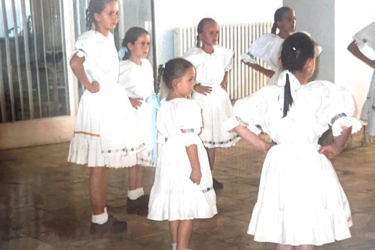 Slováci vo veľkom diskutujú o texte notorickej ľudovej pesničky, každý pozná tú svoju verziu, poznáte však jej záver?