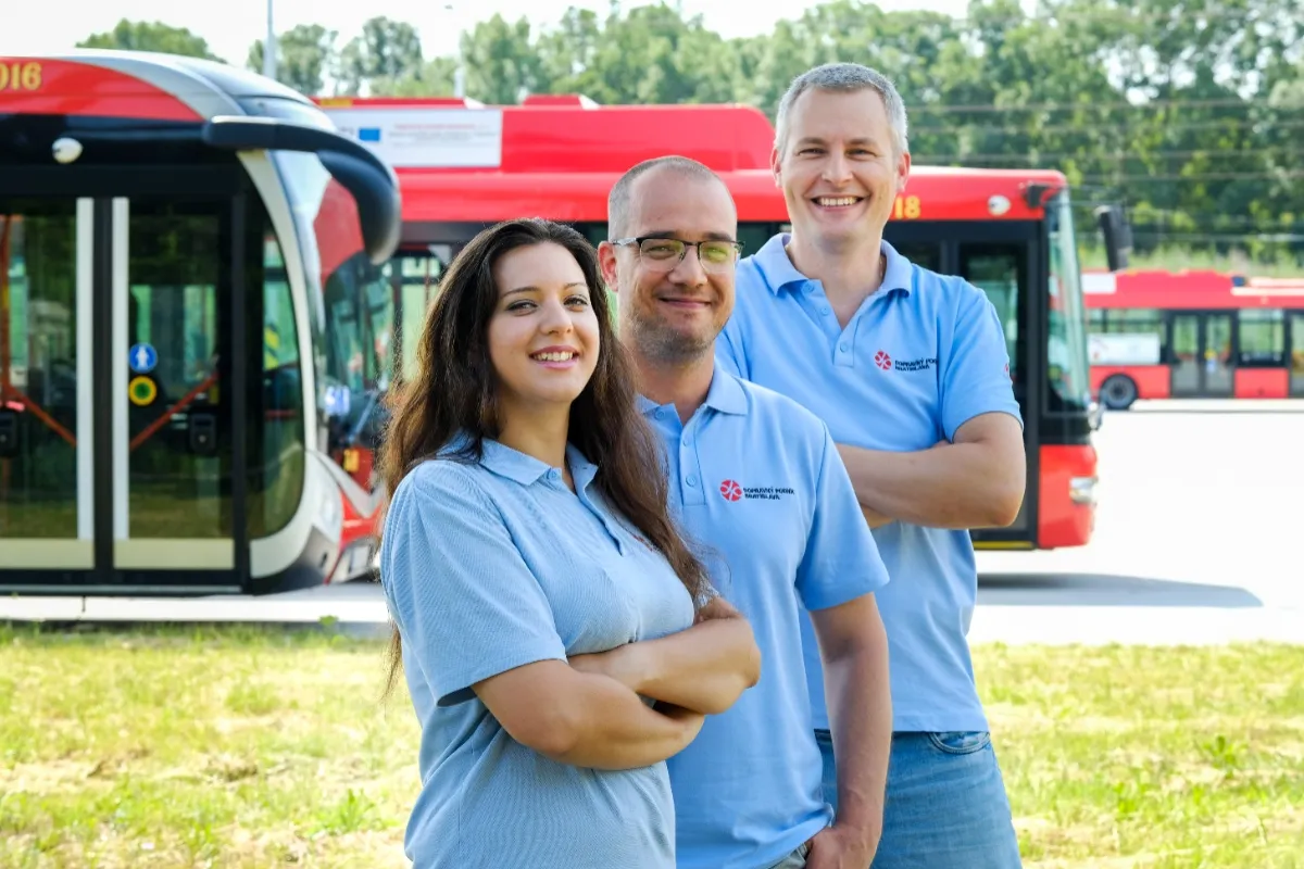 Chceš 4-tisíc eur? Stačí sa stať šoférom MHD v Bratislave. Dopravný podnik ponúka aj ďalšie benefity