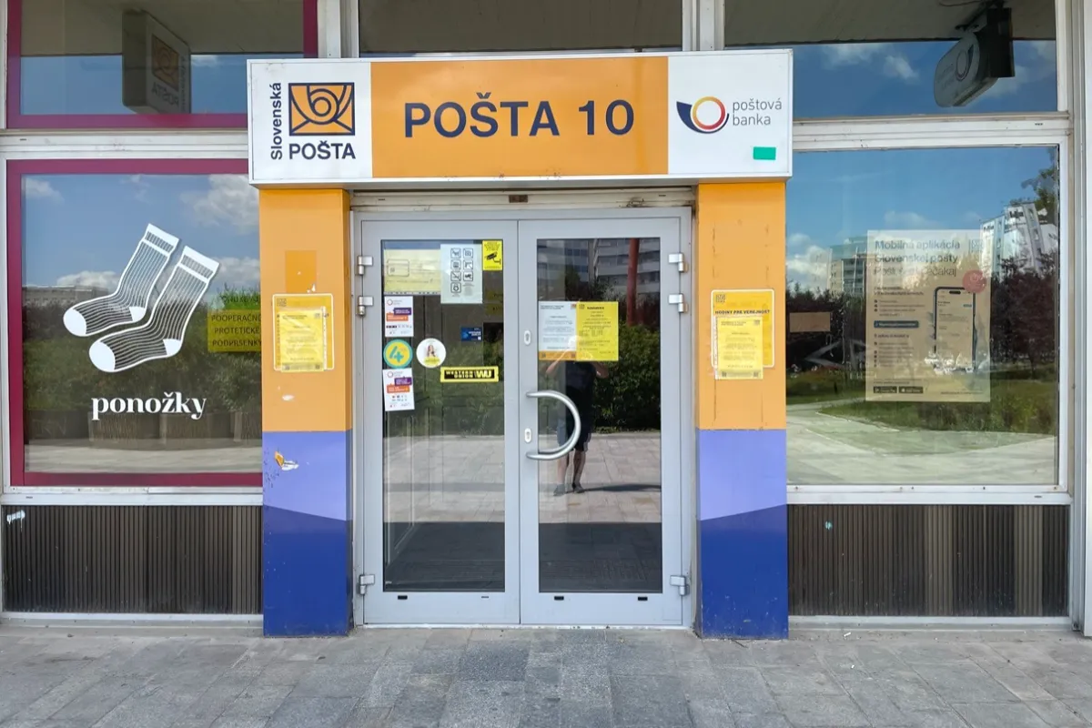 Slovenská pošta chystá zásadné zmeny, plánuje rušiť desiatky pobočiek, ďalšie čaká sťahovanie či modernizácia