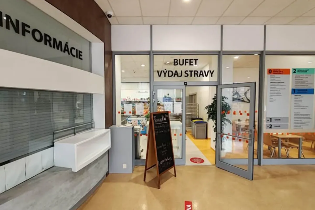 Zákazník kritizuje bufet v bratislavskej nemocnici, nezrovnalosti na účte a nákup bez bločka
