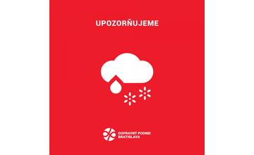 Počasie komplikuje situáciu v Bratislave, linky MHD majú rozsiahle meškanie