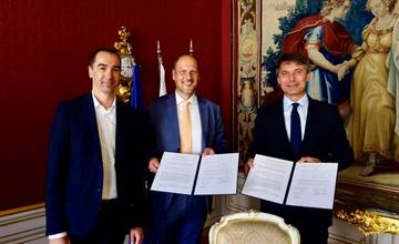 Bratislava a ZSE podpísali memorandu o spolupráci, mesto chcú pripraviť na príchod elektromobility