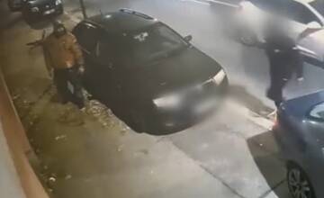 VIDEO: Poznáte osobu na videu? Bratislavská polícia hľadá svedka, ktorý môže objasniť poškodenie cudzieho majetku
