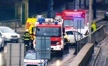 V centre Bratislavy sa stala nehoda, v úseku je zúžená premávka 