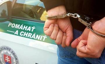 Bratislavská polícia narazila na zlodeja babráka. Ukradol peňaženku, no nechal na mieste činu mobil