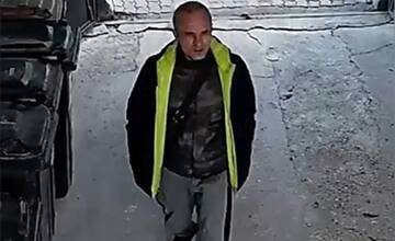 VIDEO: Kto kradol v Pezinku? Ak poznáte tohto muža, kontaktujte políciu