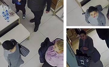 FOTO: Polícia pátra po zlodejke z Ružinova. Z predajne mala zobrať kabelku aj peňaženku