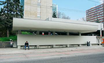 FOTO: Prístrešok pri nemocnici na Kramároch je dokončený skôr, ako sa očakávalo