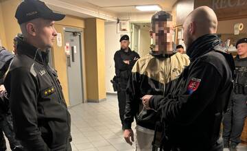 FOTO: Polícia skontrolovala v Bratislave cudzincov na ubytovniach