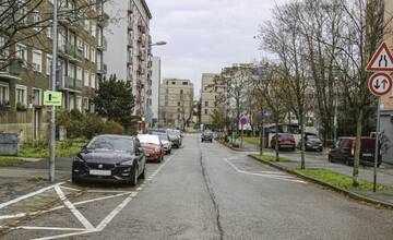 Bratislava chce od pondelka zjednotiť časy parkovania v PAAS zónach 