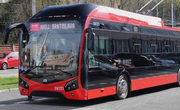FOTO: Od piatku budú po Bratislave na linke 44 premávať nové trolejbusy, budú ekologickejšie