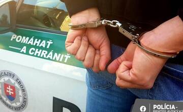 Platili cudzou kreditkou, policajti ich chytili rekordne rýchlo