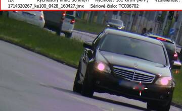 Včera Mercedes na Rožňavskej, dnes Lexus na Einsteinovej. Bratislavskí policajti rieša „pretekárov“  