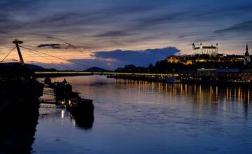 Bratislave hrozia povodne. Hranicu prvého povodňového stupňa môže Dunaj dosiahnúť už dnes v noci