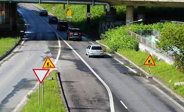 Nehoda na Prístavnom moste a kolóny. Pondelkové ráno na bratislavských cestách