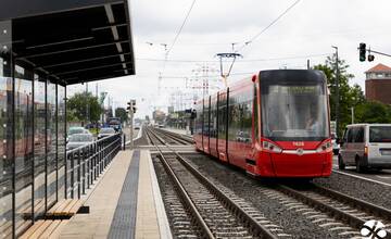 Na Ružinovskej nepremávajú električky. Do 16-tej popoludní by ich mali nahradiť autobusy
