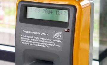 Revízor priložil päťkrát kartu k čítačke, Júlii kúpil päť lístkov. DPB radí, čo robiť v takých prípadoch