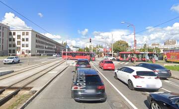 Pozor, na Račianskej opravujú križovatku, MHD čakajú veľké zmeny. Pozrite si aké