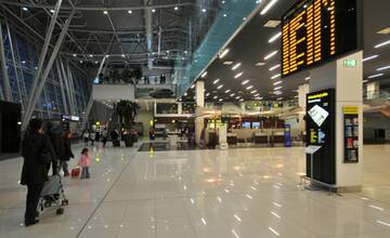 Celosvetový výpadok IT sietí zasiahol aj bratislavské letisko, problémy hlásia aj Telekom a Allianz