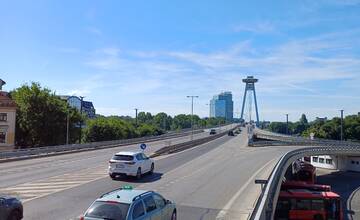 Kolóny na viacerých miestach hlavného mesta. Ranná doprava v Bratislave a okolí