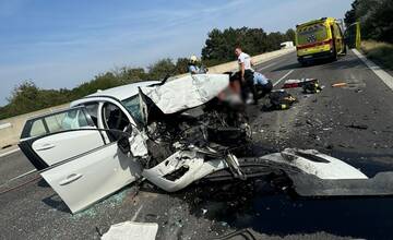 Na D1 sa stali dve dopravné nehody. Diaľnica v smere do Trnavy je neprejazdná