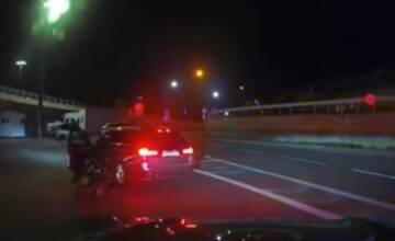 VIDEO: Policajná naháňačka ako z filmu. Podarená dvojica unikala po moste SNP, vodič bol nadrogovaný