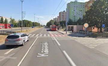 Na Kazanskej zrazilo auto 12-ročné dievča. Incident sa stal priamo na priechode pre chodcov