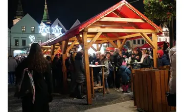 Finančná správa si posvieti na bratislavské vianočné trhy. Pýtajte si od stankárov doklad, apeluje na kupujúcich
