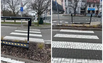 V centre Senca namaľovali kuriózny priechod, ktorý nikam nevedie. Majú obyvatelia skákať cez zábranu priamo na cestu?