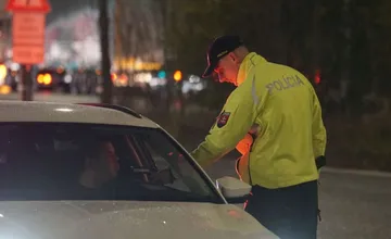 Opakovane sadol za volant napriek trom zákazom viesť motorové vozidlo. Martinovi z Bratislavy hrozí väzenie