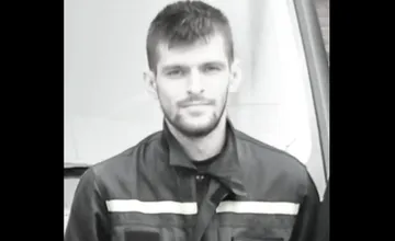 Pri stavaní mája v Rajeckej doline prišiel o život dobrovoľný hasič Ivan