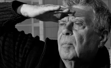 Zomrel herec a zabávač a Bratislavčan Oldo Hlaváček, kabaretný parťák Krajíčka a bývalý člen Činohry SND