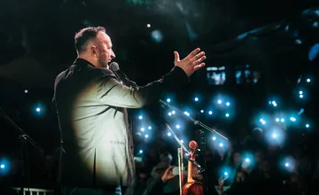 Štátny SEPS plánoval večierok za vyše 135-tisíc eur v čase konsolidácie, vo Vlčom hrdle mali vystúpiť aj Kandráčovci