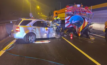 Bratislavu ochromili nehody. V kolónach smere z Petržalky a na D2 si počkáte viac ako hodinu