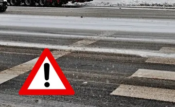 Meteorológovia upozorňujú na hmlu a poľadovicu v Bratislave. Zhoršené podmienky budú trvať až do utorka