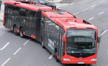 Bratislavčan opísal, ako si revízori zgustli na španielskych turistoch idúcich z letiska, mali lístky, ale neoznačené