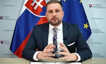 VIDEO: Záchranky po škandalóznom tendri menia pravidlá. Šaško ich chce vrátiť pod nemocnice, získa ich aj Penta a Agel