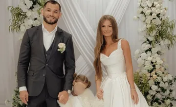 Zápasník MMA a expartner Bagárovej Muradov mal svadbu v Žiline, tu po opletačkách s českými úradmi získal i trvalý pobyt