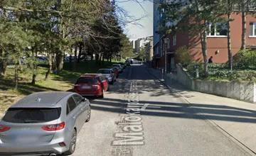 V Lamači sa spúšťa vôbec prvá rezidentská zóna PAAS. Kde už po novom zdarma nezaparkujete?