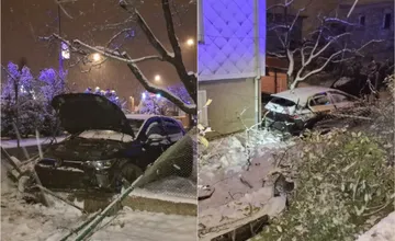 Po nehode v Rači skončilo auto vo dvore rodinného domu