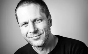 Po ťažkej chorobe zomrel novinár Denníka N Juraj Javorský (†52)