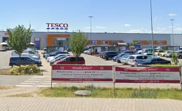 Predáva jeden zo známych reťazcov v Malackách pokazené mäso? Viac ako sto obyvateľov opísalo negatívnu skúsenosť